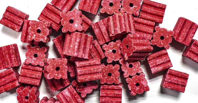 People Ask For Help Identifying Weird Objects, And The Answers Are Surprising (And A Little Creepy) - Featured image