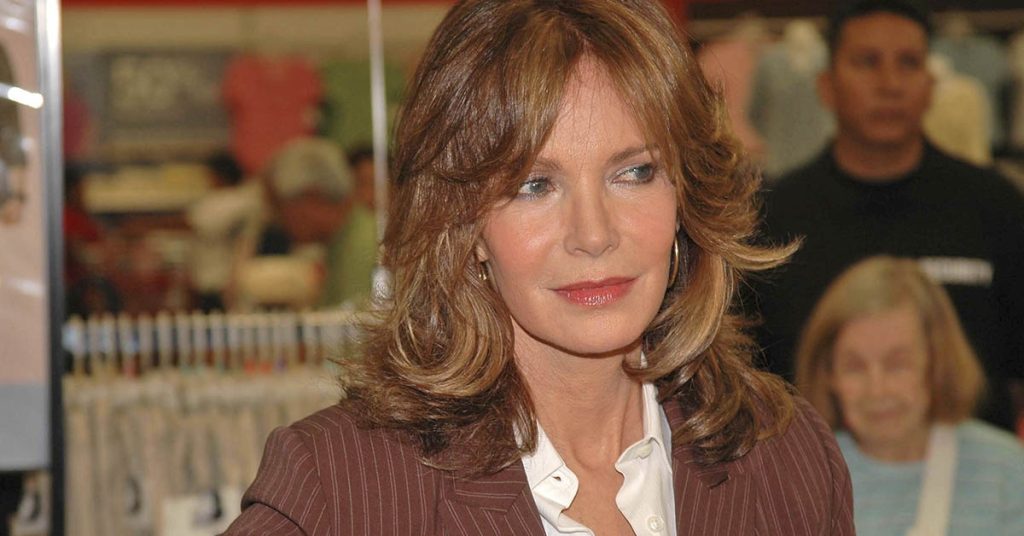 Jaclyn Smith still lives in the luxury house she bought in 1991 & raised her two children in - Featured image