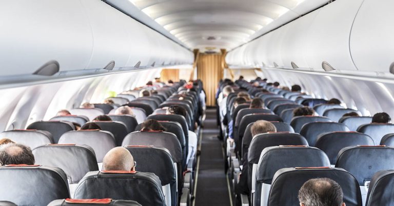 Airline Passenger Says He Wanted To Slap Man Who Refused To Switch Seats So He Could Sit By His Wife - Featured image
