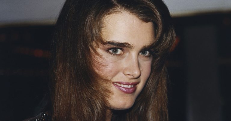 Brooke Sheilds Reveals The Secret She’s Kept For Decades - Featured image