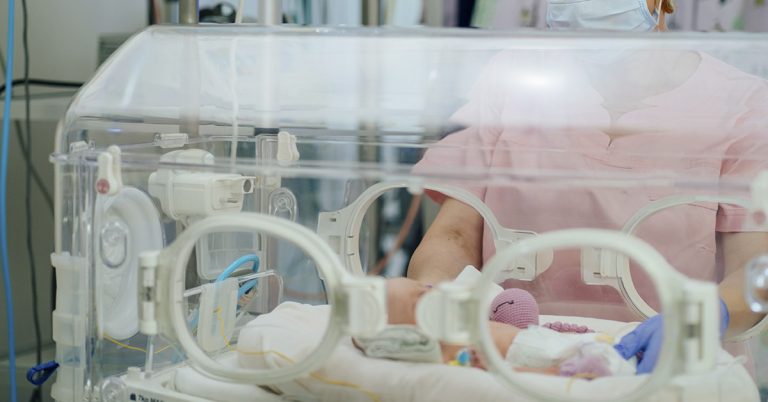 NICU Nurse Adopts Teen Mom of Three Preemie Triplets - Featured image