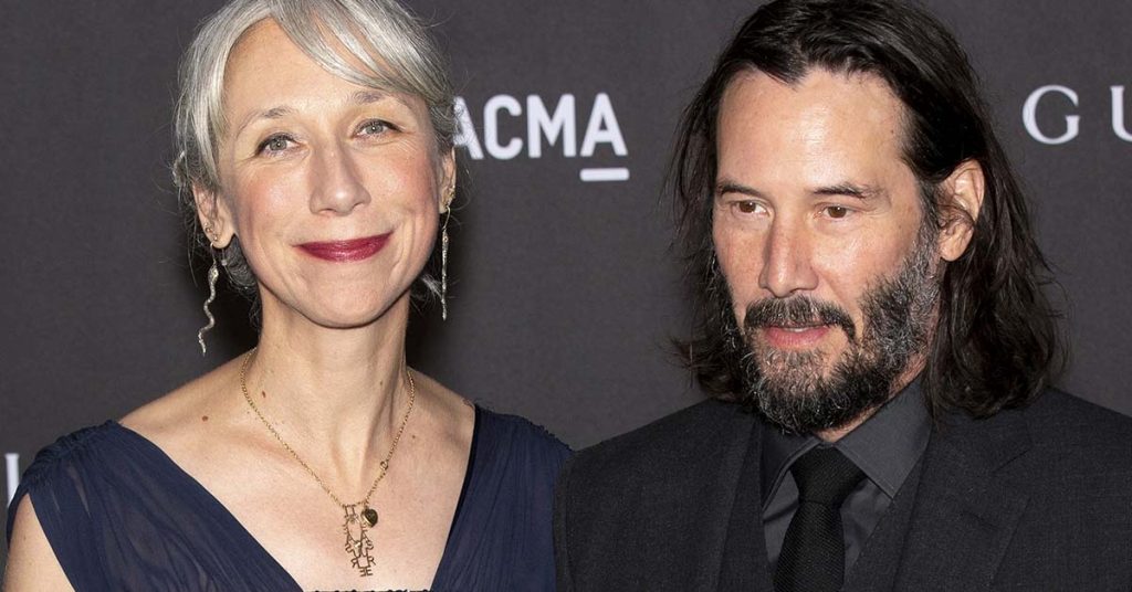 On The Red Carpet, Keanu Reeves Was Radiating Joy With Girlfriend Alexandra Grant - Featured image