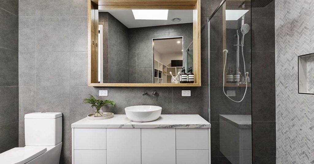 Woman begs for help after making ‘horrifying’ discovery in her bathroom - Featured image