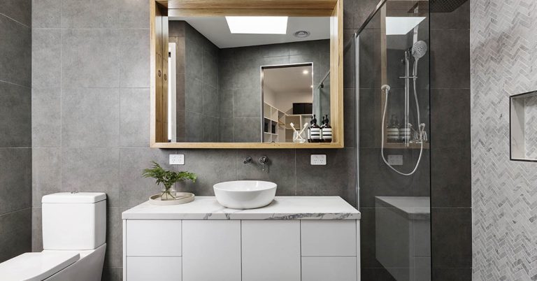 Woman begs for help after making ‘horrifying’ discovery in her bathroom - Featured image