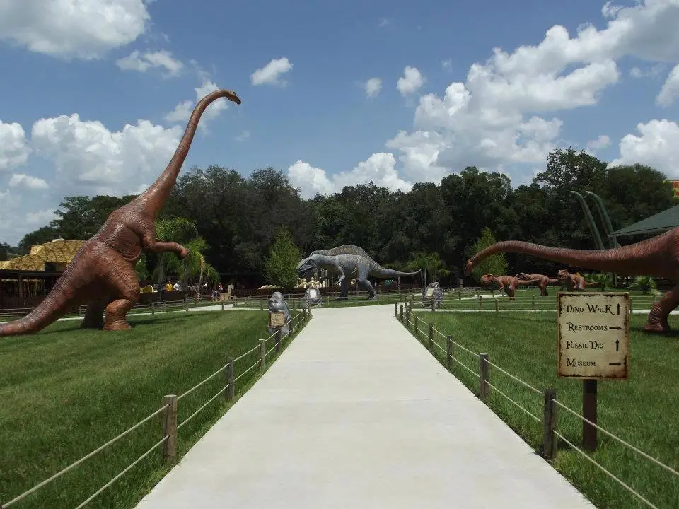 Dinosaur World Exhibition