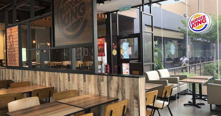 Woman Shames Cop For Eating On Duty, So He Hit Her With The Perfect Response - Featured image