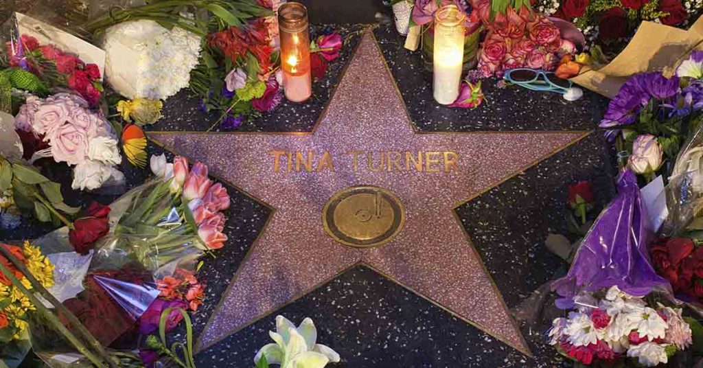 Tina Turner says she wished she took better care of her kidneys - Featured image