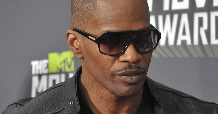 ‘Blind & Paralyzed’: Wild Claims Circulate Online Regarding Jamie Foxx’s Health - Featured image
