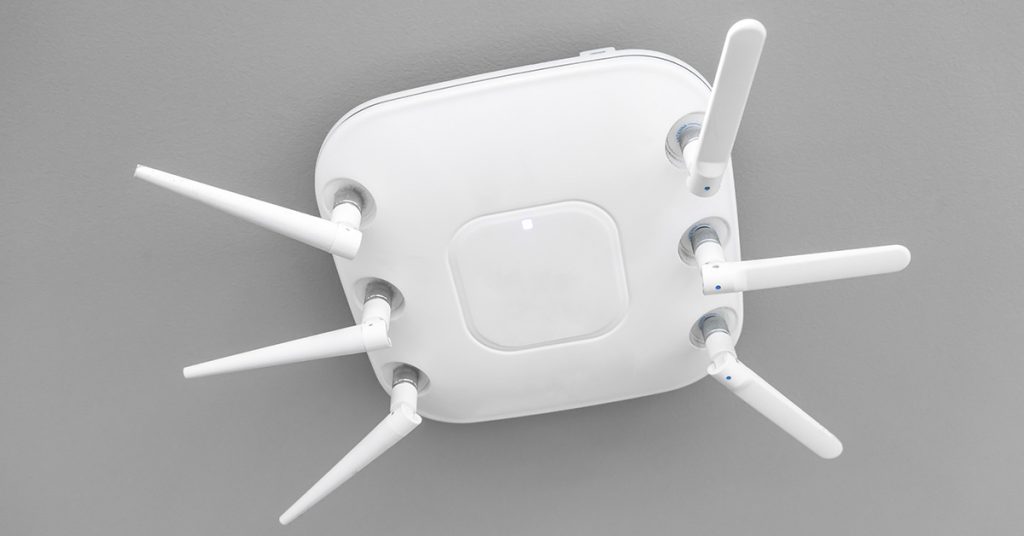 This Wi-Fi Joke Has The Internet in Stitches (+ 5 Other Tech Jokes) - Featured image