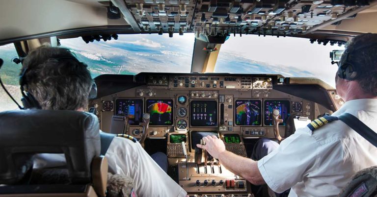 British Airways Passenger Catches Pilot Watching ‘Adult Entertainment’ During Cockpit Break - Featured image