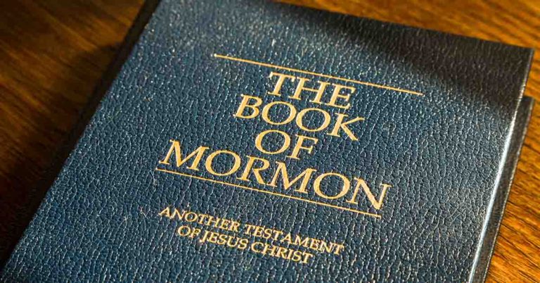 Ex-Mormon Says It’s Easy to Spot a Member of the Church Based on Their Looks - Featured image