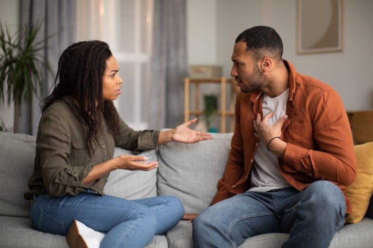 6 Toxic Phrases That Serve as Red Flags in Relationships - Featured image