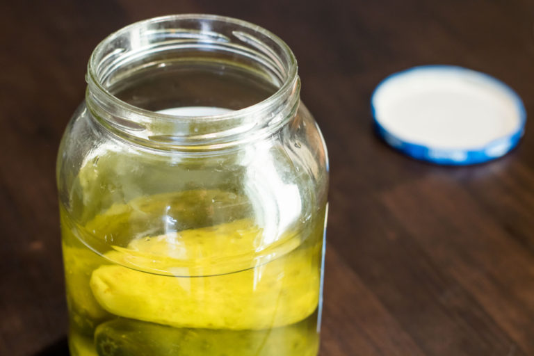 10 Reasons You Should Never Pour Pickle Juice Down The Drain - Featured image