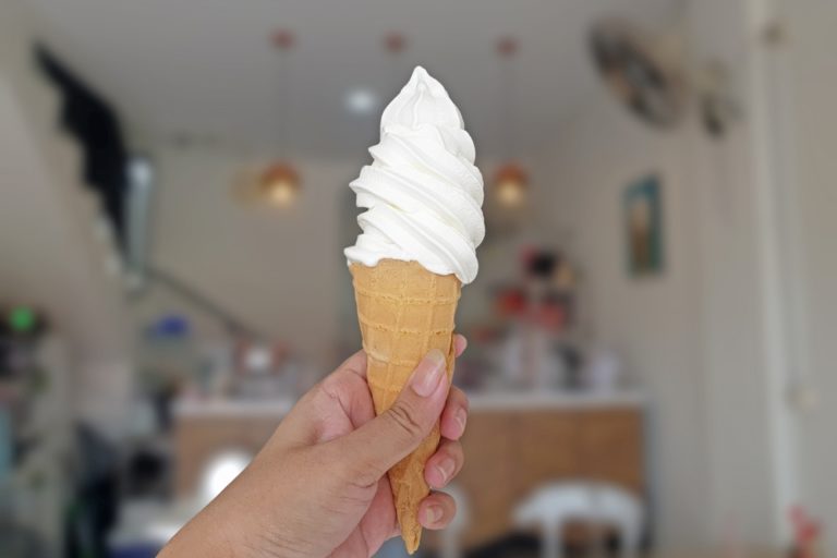 5 Surprising Reasons Why Soft Serve Is Overhyped and Overpriced - Featured image