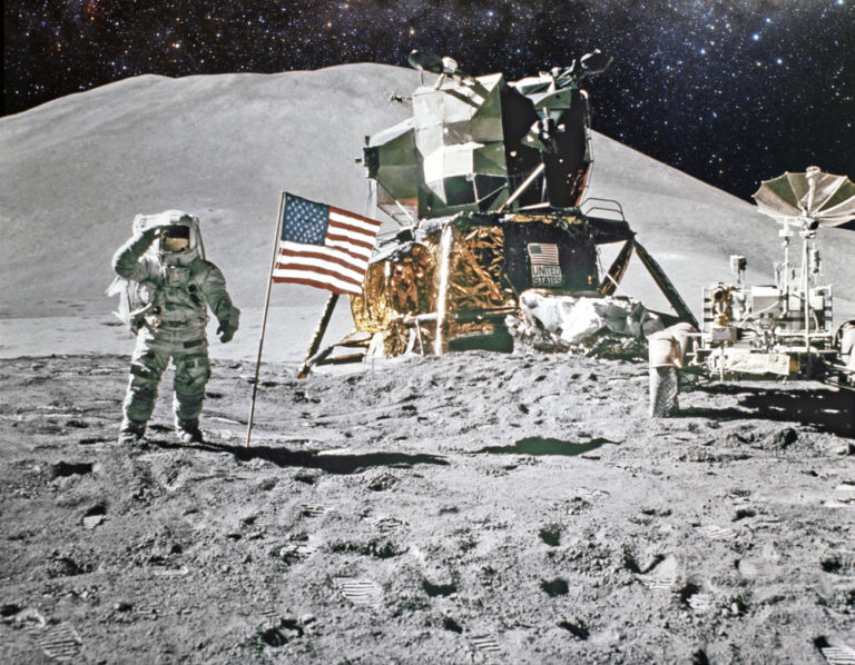 10 Little-Known Facts About the First Man on the Moon - Featured image