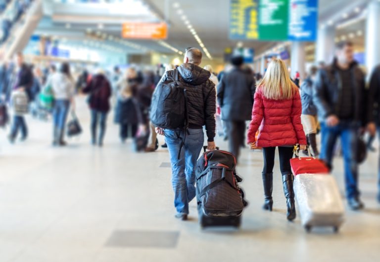 7 Airport Eats You Shouldn’t Waste Your Money On - Featured image