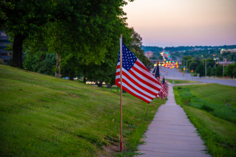 30 Quirks That Make Americans Stand Out Around the World - Featured image