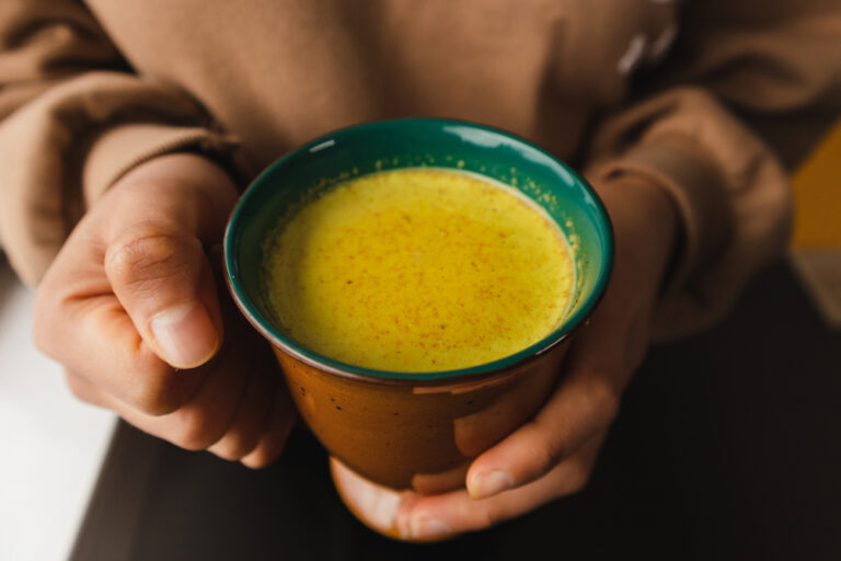Golden Milk for Better Sleep: Benefits and a Quick Recipe to Try Tonight - Featured image