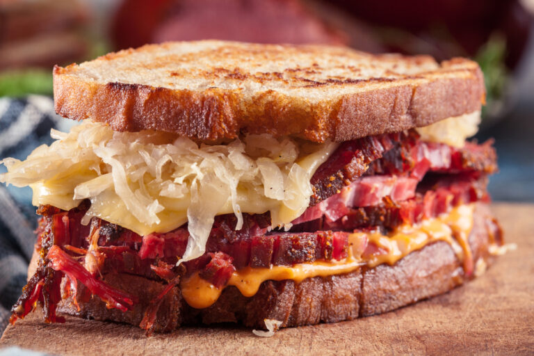 Every Major Chain Sandwich Shop, Ranked From Worst to Best - Featured image